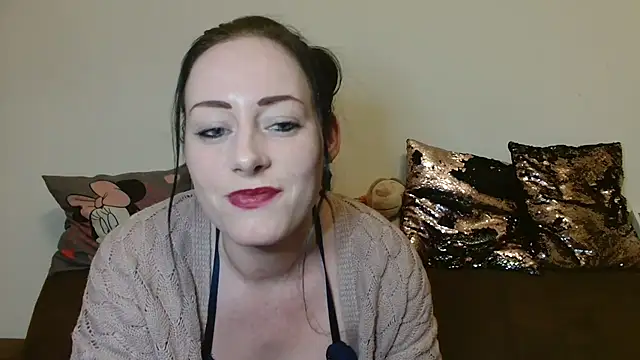Snapshot of Jasmin-White chatting on February 8, 2025, 10:51 pm Jasmin-White online show from February 8, 2025, 10:51 pm