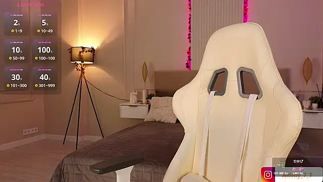 ammy cummy online show from June 2, 2026, 2:22 am