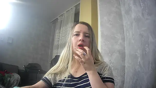 Snapshot of ViolaCandy chatting on November 20, 2025, 2:40 pm ViolaCandy online show from November 20, 2025, 2:40 pm