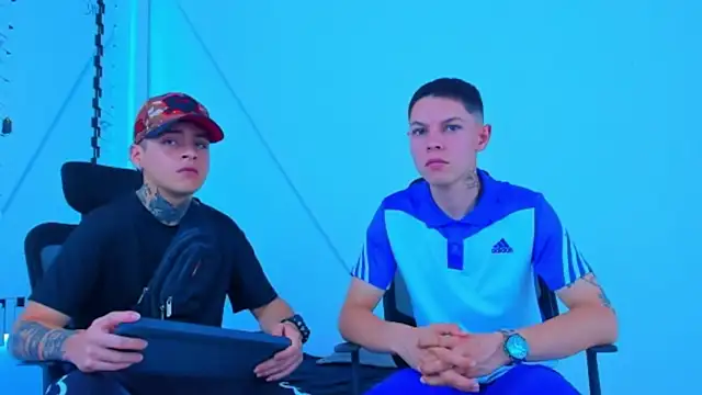 Snapshot of HOT_boy2025 chatting on November 6, 2025, 9:52 pm HOT boy2025 online show from November 6, 2025, 9:52 pm