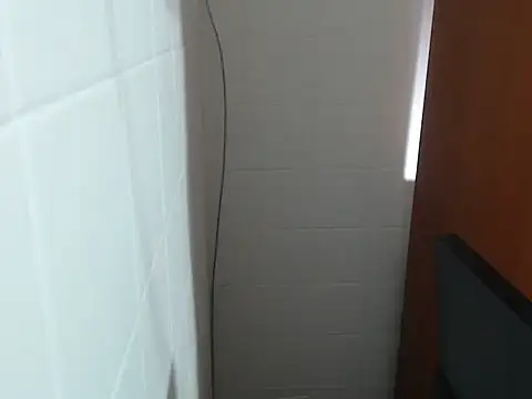 home vlak online show from March 11, 2026, 2:05 am