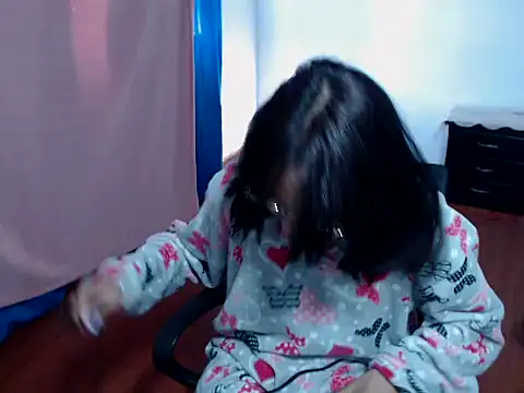 home vlak online show from November 23, 2025, 7:24 pm