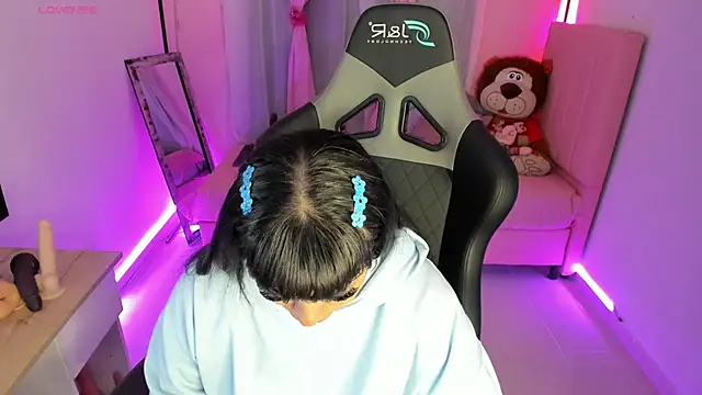 Snapshot of zoesullivan chatting on February 9, 2025, 9:26 am zoesullivan online show from February 9, 2025, 9:26 am