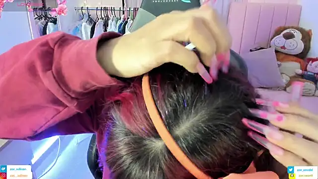 zoesullivan online show from February 7, 2026, 10:01 am