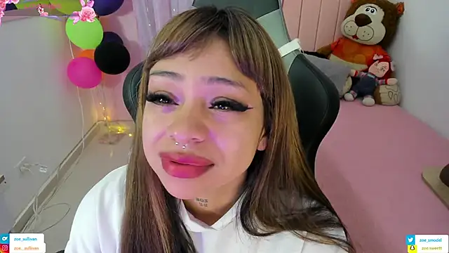 Snapshot of zoesullivan chatting on November 16, 2025, 9:47 am zoesullivan online show from November 16, 2025, 9:47 am