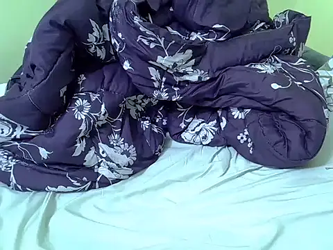 Snapshot of naughtycate_ chatting on October 5, 2025, 12:12 am naughtycate online show from October 5, 2025, 12:12 am