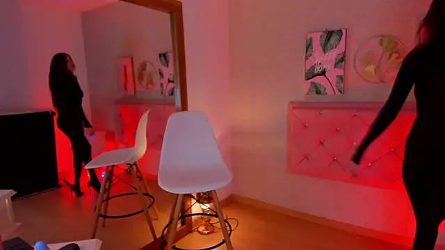 Ginger Violetta  online show from February 8, 2025, 7:59 pm