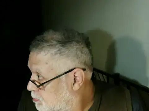 100Tauros online show from October 28, 2025, 10:31 pm