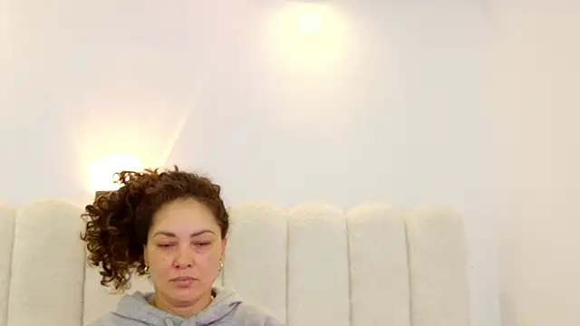 Snapshot of Juliabadlee chatting on September 26, 2025, 9:10 pm Juliabadlee online show from September 26, 2025, 9:10 pm