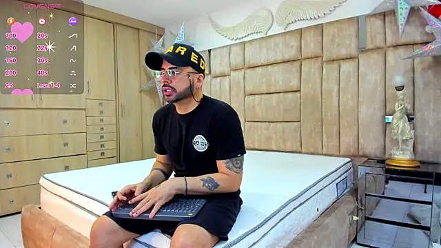 Snapshot of petterwilly1 chatting on November 18, 2025, 11:15 pm petterwilly1 online show from November 18, 2025, 11:15 pm