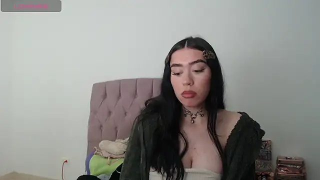 Julieta De Los Angeles online show from March 27, 2026, 11:49 pm