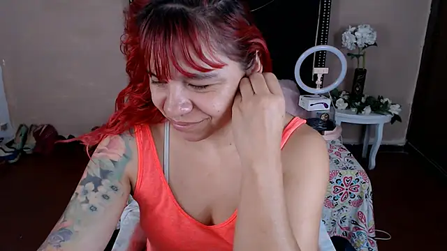 Snapshot of VioletaaaSlave chatting on June 12, 2026, 11:30 am VioletaaaSlave online show from June 12, 2026, 11:30 am