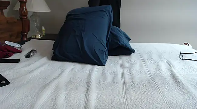 Snapshot of JaySloan chatting on December 11, 2024, 8:28 pm JaySloan online show from December 11, 2024, 8:28 pm