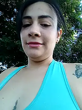 Snapshot of XGabrielaXX chatting on January 6, 2025, 9:43 pm XGabrielaXX online show from January 6, 2025, 9:43 pm