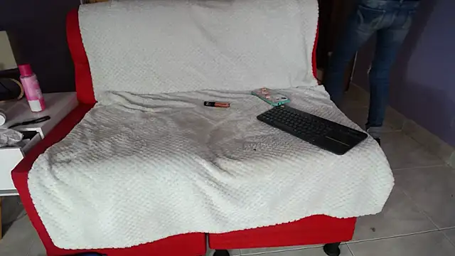 sophia ny online show from February 19, 2026, 12:57 pm