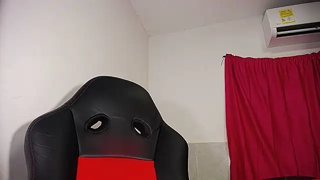 Snapshot of Sashabreck chatting on January 15, 2026, 3:10 am Sashabreck online show from January 15, 2026, 3:10 am