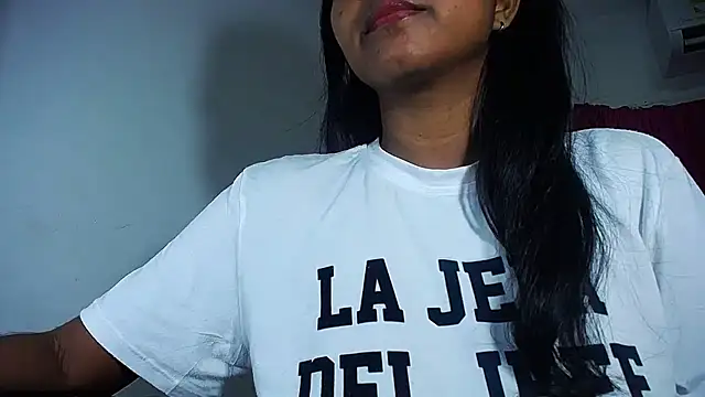 Snapshot of Sashabreck chatting on December 21, 2025, 2:46 am Sashabreck online show from December 21, 2025, 2:46 am