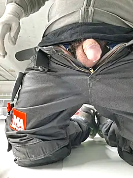 M87HOT online show from February 17, 2026, 6:54 am