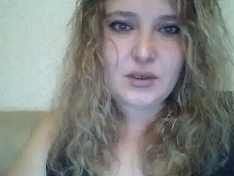 Snapshot of ParisMimi chatting on October 4, 2025, 4:36 am ParisMimi online show from October 4, 2025, 4:36 am