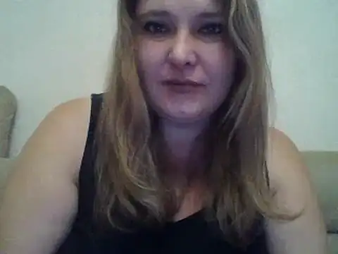 Snapshot of ParisMimi chatting on October 2, 2025, 8:50 am ParisMimi online show from October 2, 2025, 8:50 am