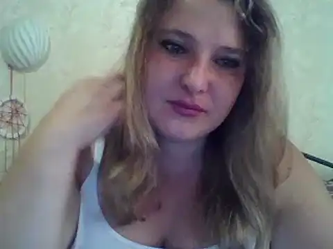 Snapshot of ParisMimi chatting on September 20, 2025, 6:29 am ParisMimi online show from September 20, 2025, 6:29 am