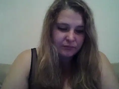 Snapshot of ParisMimi chatting on October 15, 2025, 10:12 am ParisMimi online show from October 15, 2025, 10:12 am