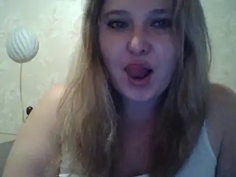 ParisMimi online show from December 14, 2025, 7:25 am