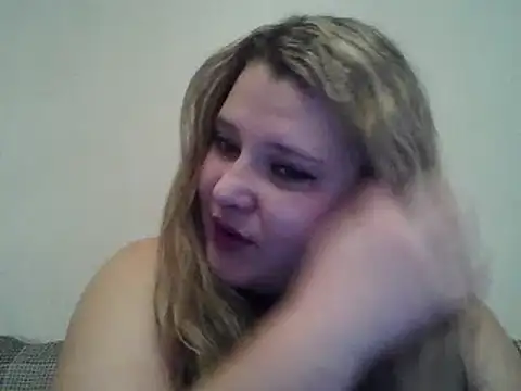 Snapshot of ParisMimi chatting on November 28, 2025, 8:36 am ParisMimi online show from November 28, 2025, 8:36 am