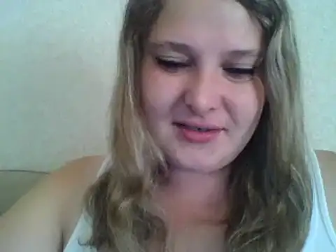 Snapshot of ParisMimi chatting on September 15, 2025, 7:42 am ParisMimi online show from September 15, 2025, 7:42 am