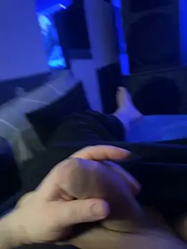 MatthewEmme online show from February 8, 2026, 4:48 pm