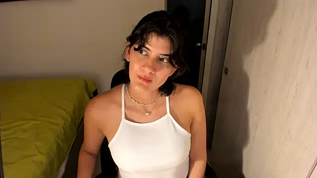 Snapshot of misstoya chatting on May 5, 2026, 7:17 pm misstoya online show from May 5, 2026, 7:17 pm