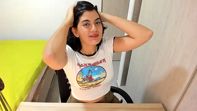 misstoya online show from April 1, 2026, 1:19 am