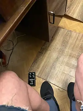 Ariel Ari online show from December 16, 2025, 3:55 am