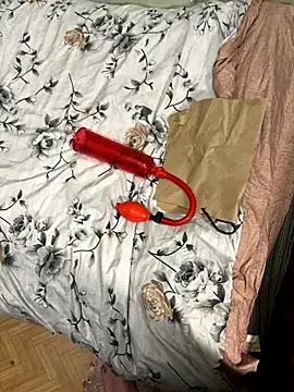 Ariel Ari online show from September 14, 2025, 11:27 pm