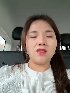 Snapshot of Efangfang chatting on February 7, 2025, 9:37 am Efangfang online show from February 7, 2025, 9:37 am
