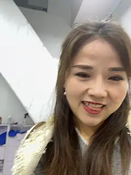 Snapshot of Efangfang chatting on February 26, 2025, 8:39 am Efangfang online show from February 26, 2025, 8:39 am