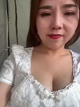 Snapshot of Efangfang chatting on March 14, 2025, 7:04 am Efangfang online show from March 14, 2025, 7:04 am