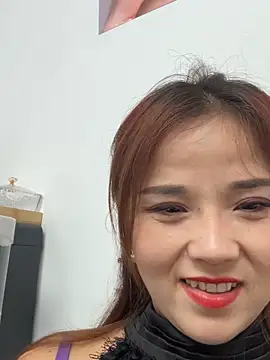Snapshot of Efangfang chatting on September 15, 2025, 6:58 am Efangfang online show from September 15, 2025, 6:58 am