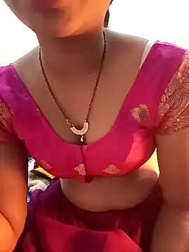 Snapshot of Angel-life chatting on December 16, 2024, 7:26 am Angel-life online show from December 16, 2024, 7:26 am