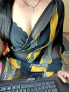 Snapshot of Adwithaa chatting on February 13, 2026, 6:41 pm Adwithaa online show from February 13, 2026, 6:41 pm