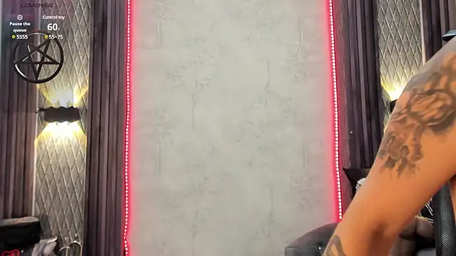 selene red  online show from March 18, 2025, 10:58 pm