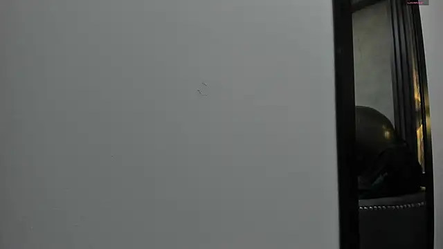 selene red  online show from September 9, 2025, 1:31 pm