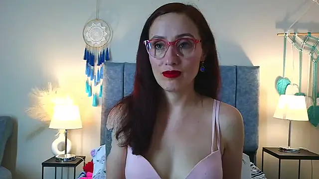 Snapshot of IberianMoonMK chatting on January 15, 2026, 5:49 pm IberianMoonMK online show from January 15, 2026, 5:49 pm