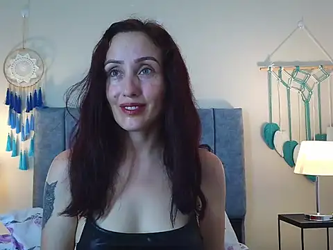 Snapshot of IberianMoonMK chatting on January 9, 2026, 5:20 pm IberianMoonMK online show from January 9, 2026, 5:20 pm