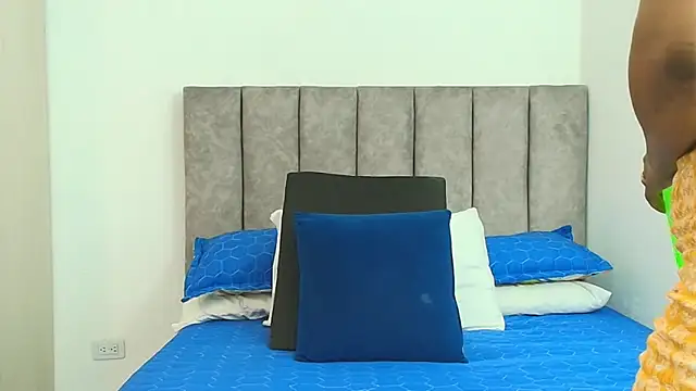 Snapshot of karina_lewis_ chatting on October 8, 2025, 3:52 am karina lewis online show from October 8, 2025, 3:52 am