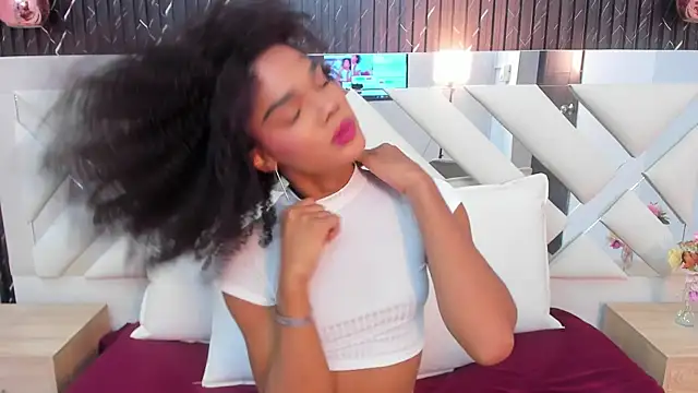 NaomiSteward online show from January 19, 2025, 12:50 pm