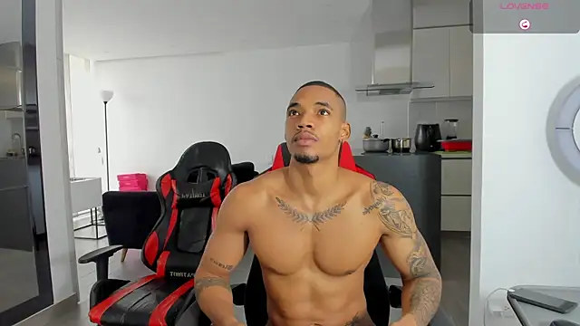 Snapshot of TROYWESLY- chatting on May 5, 2026, 3:26 pm TROYWESLY- online show from May 5, 2026, 3:26 pm