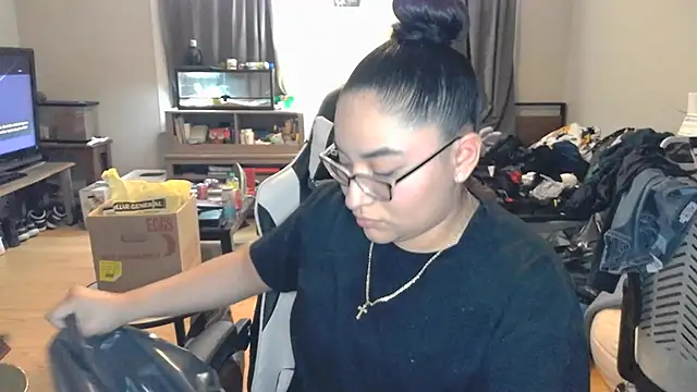 Snapshot of Elliewgfs chatting on March 13, 2025, 1:21 am Elliewgfs online show from March 13, 2025, 1:21 am