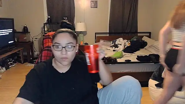 Snapshot of Elliewgfs chatting on March 3, 2025, 2:00 am Elliewgfs online show from March 3, 2025, 2:00 am