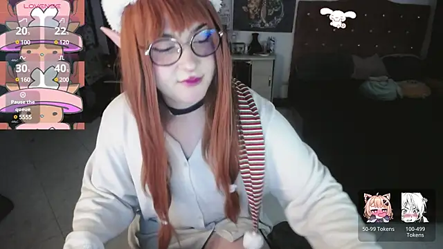 Snapshot of Avril2001 chatting on December 21, 2024, 12:20 am Avril2001 online show from December 21, 2024, 12:20 am